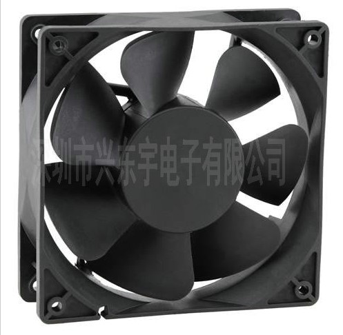 【雙滾珠交流風(fēng)扇】細(xì)心清理，專心制造！